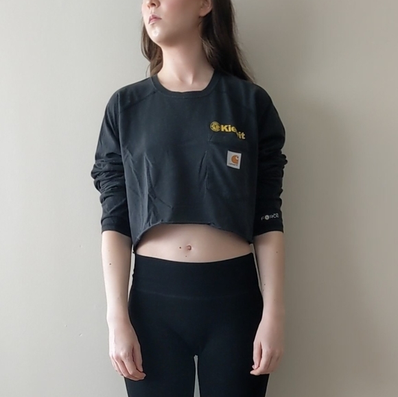 Cropped Carhartt Long-Sleeve Tee - Picture 3 of 4